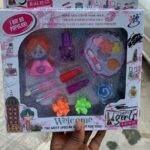 Trendy make up set